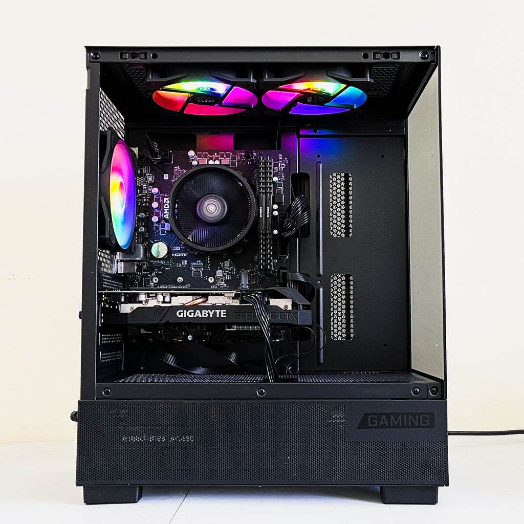 HunterWorks Budget Gaming PC - Build 001